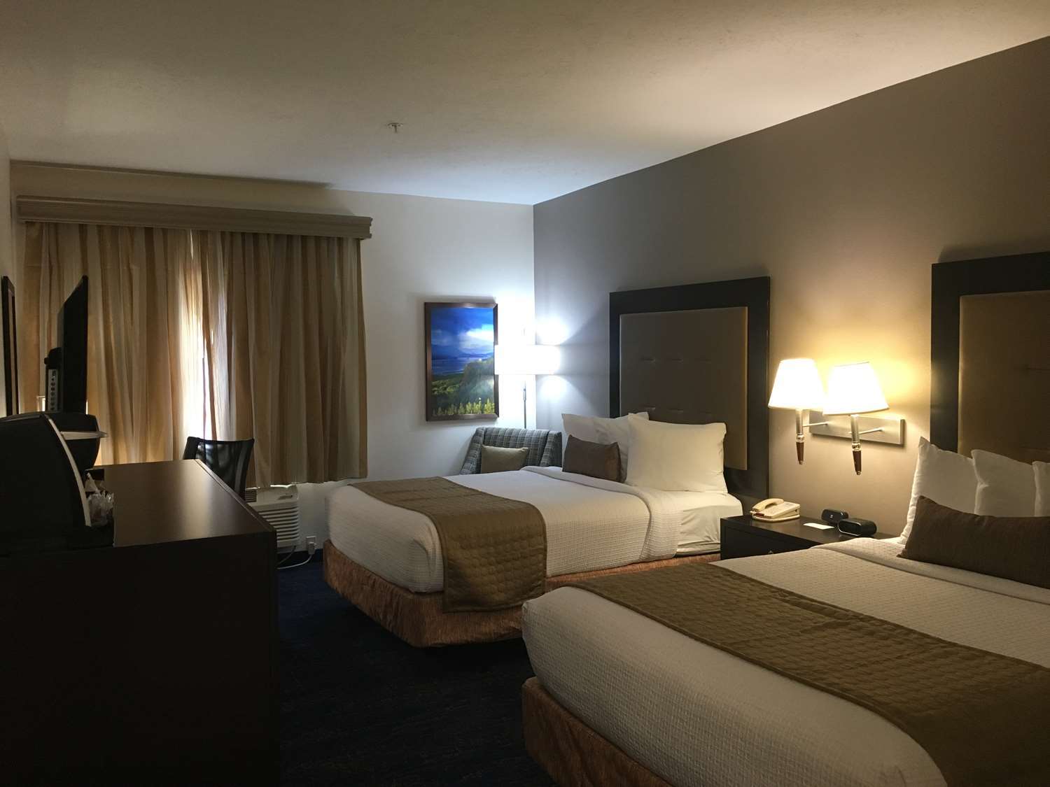 Hotel Western Airport & Portland