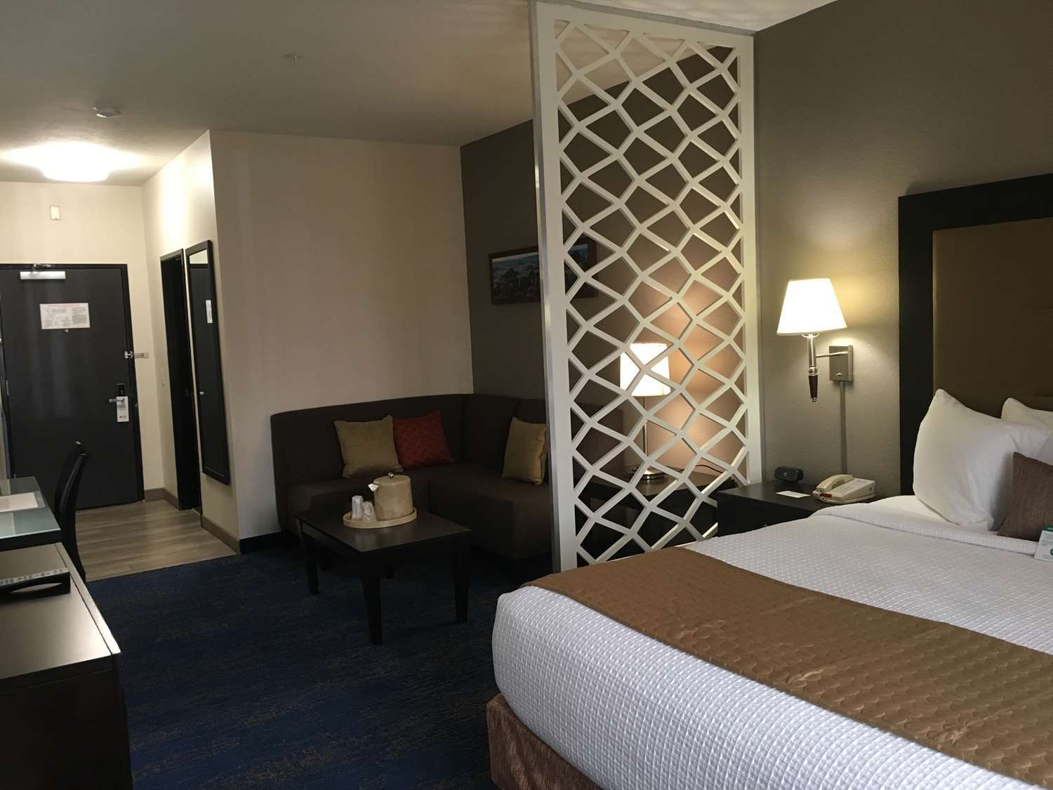 Western Airport & Hotel