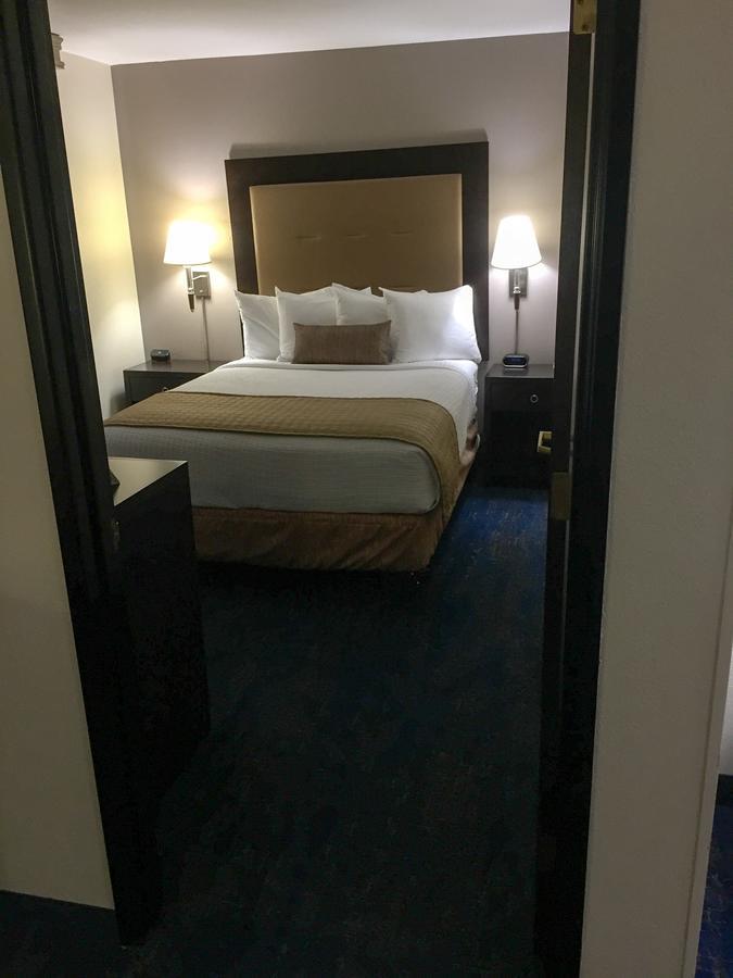 Western Airport & Hotel
