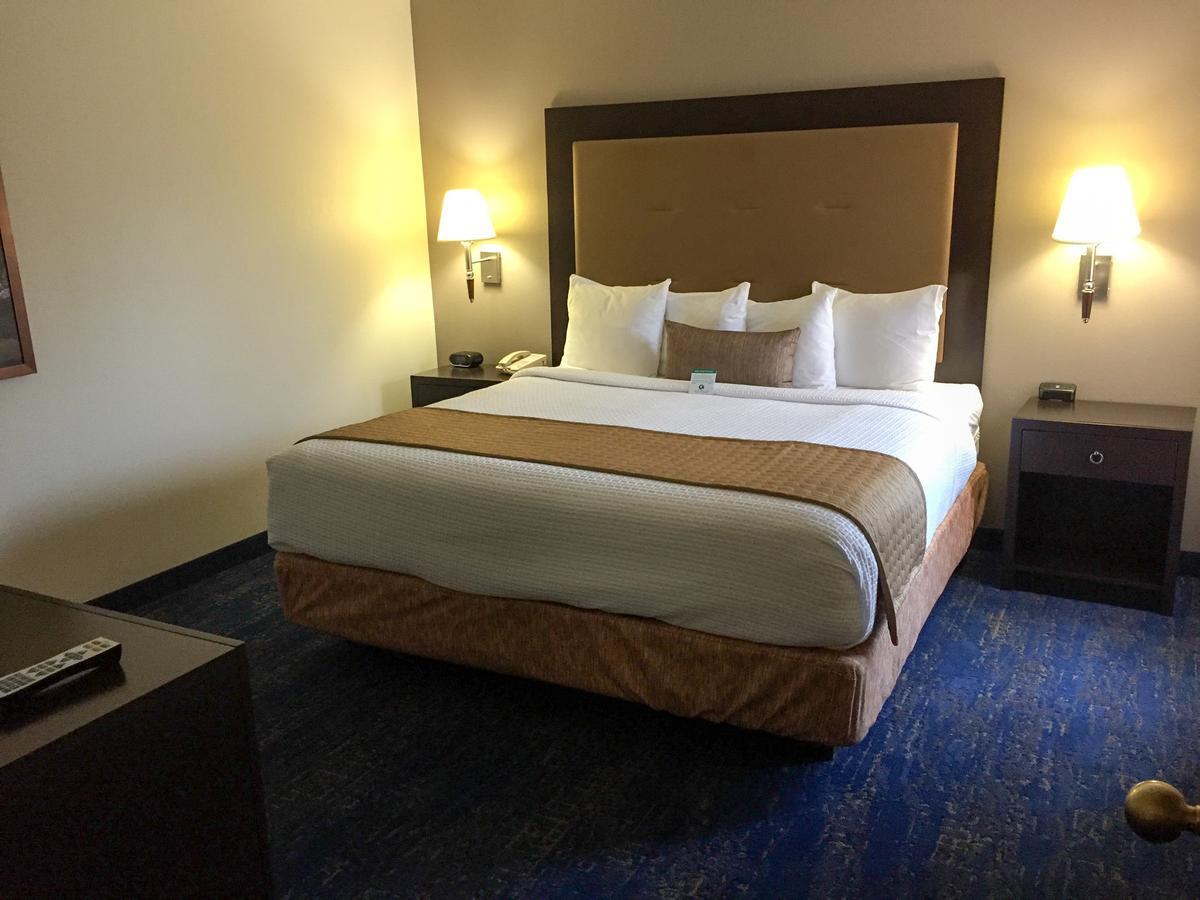 Western Airport & 3* Portland
