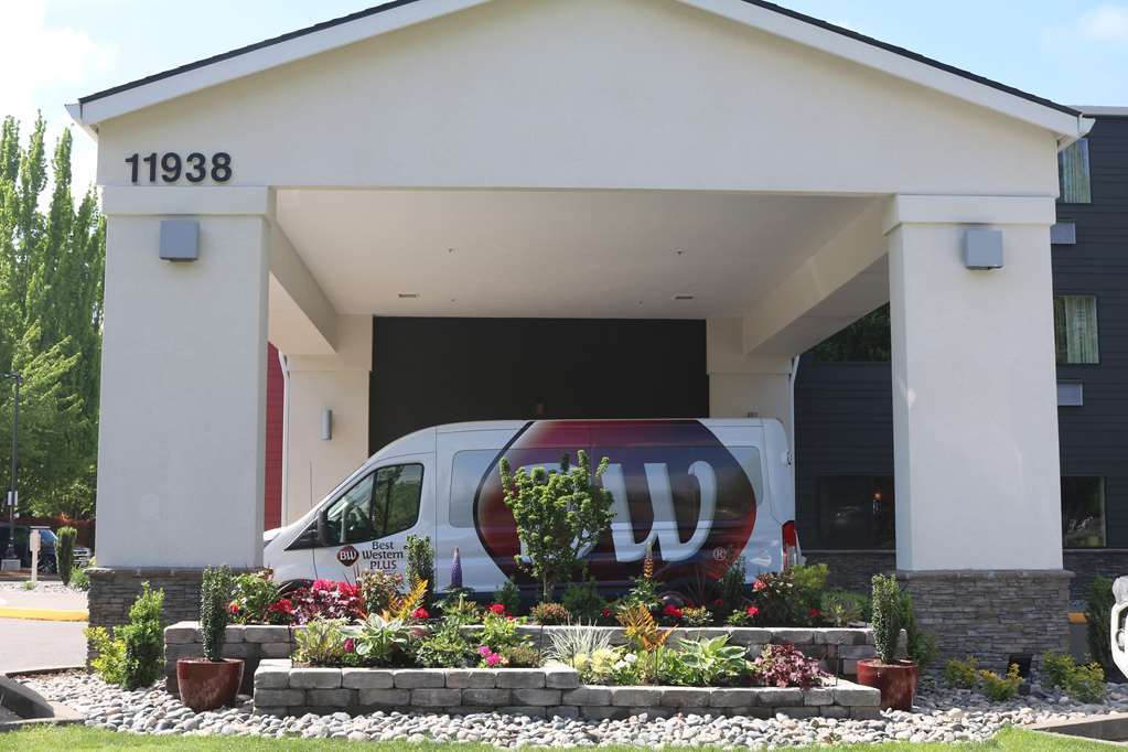 Hotel Western Airport &