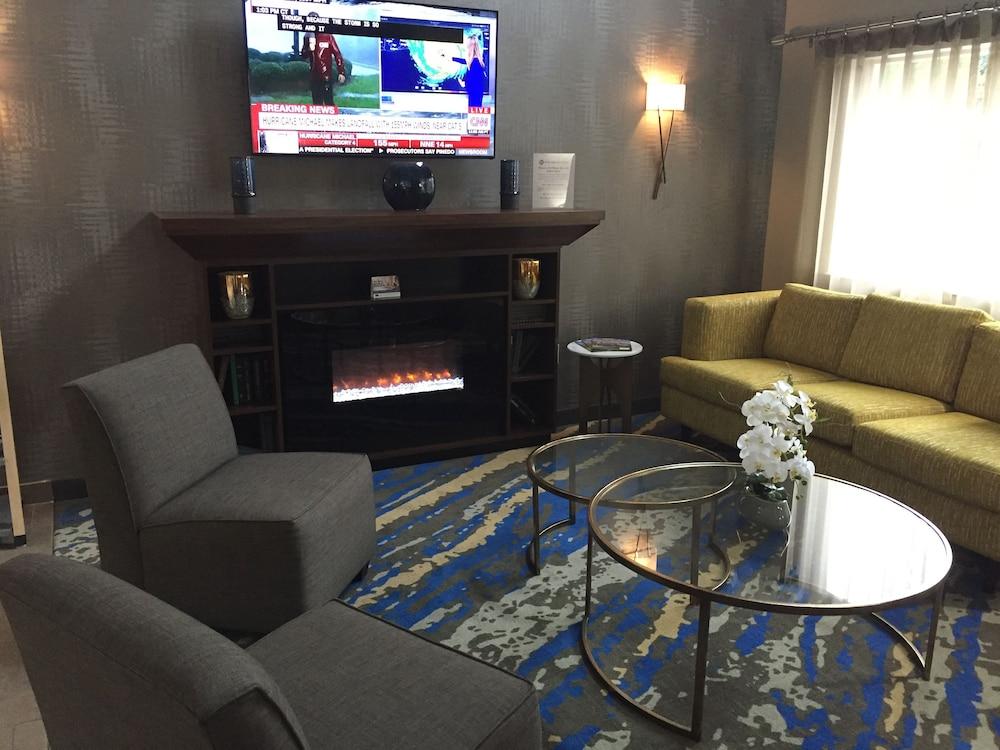Western Airport & Hotel 3*