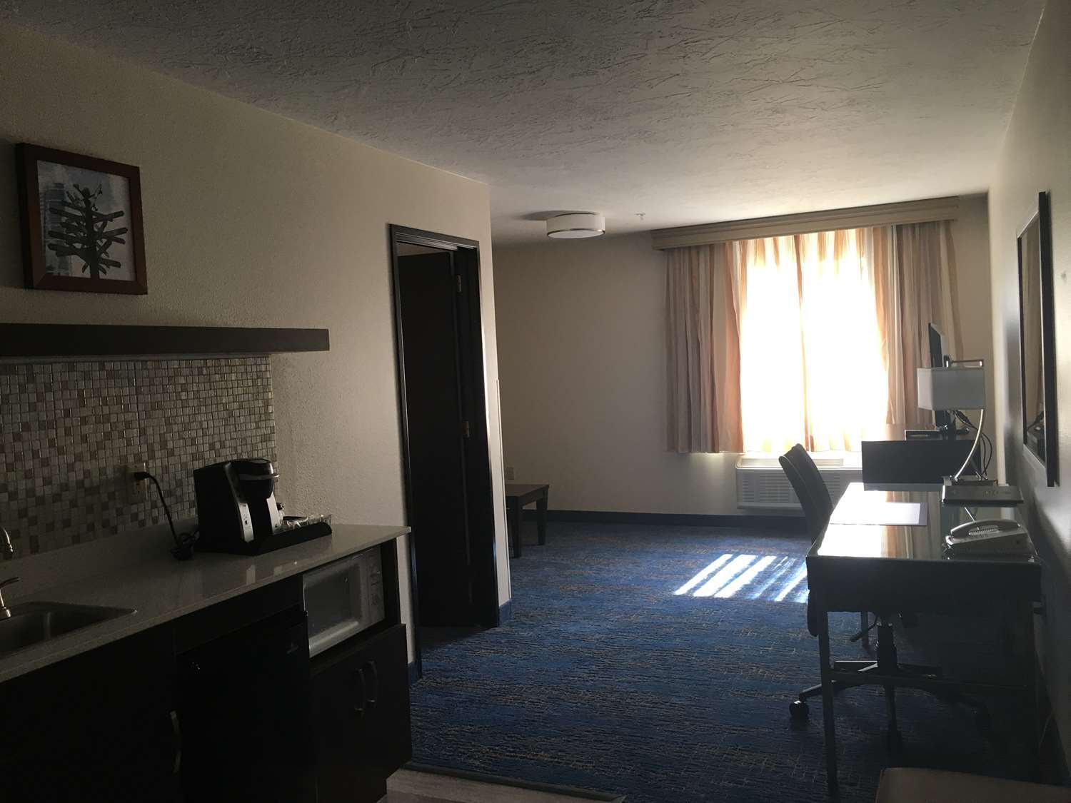 Hotel Western Airport &