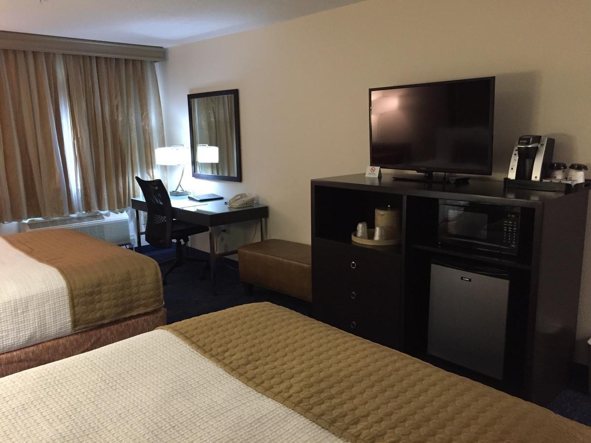 Hotel Western Airport &