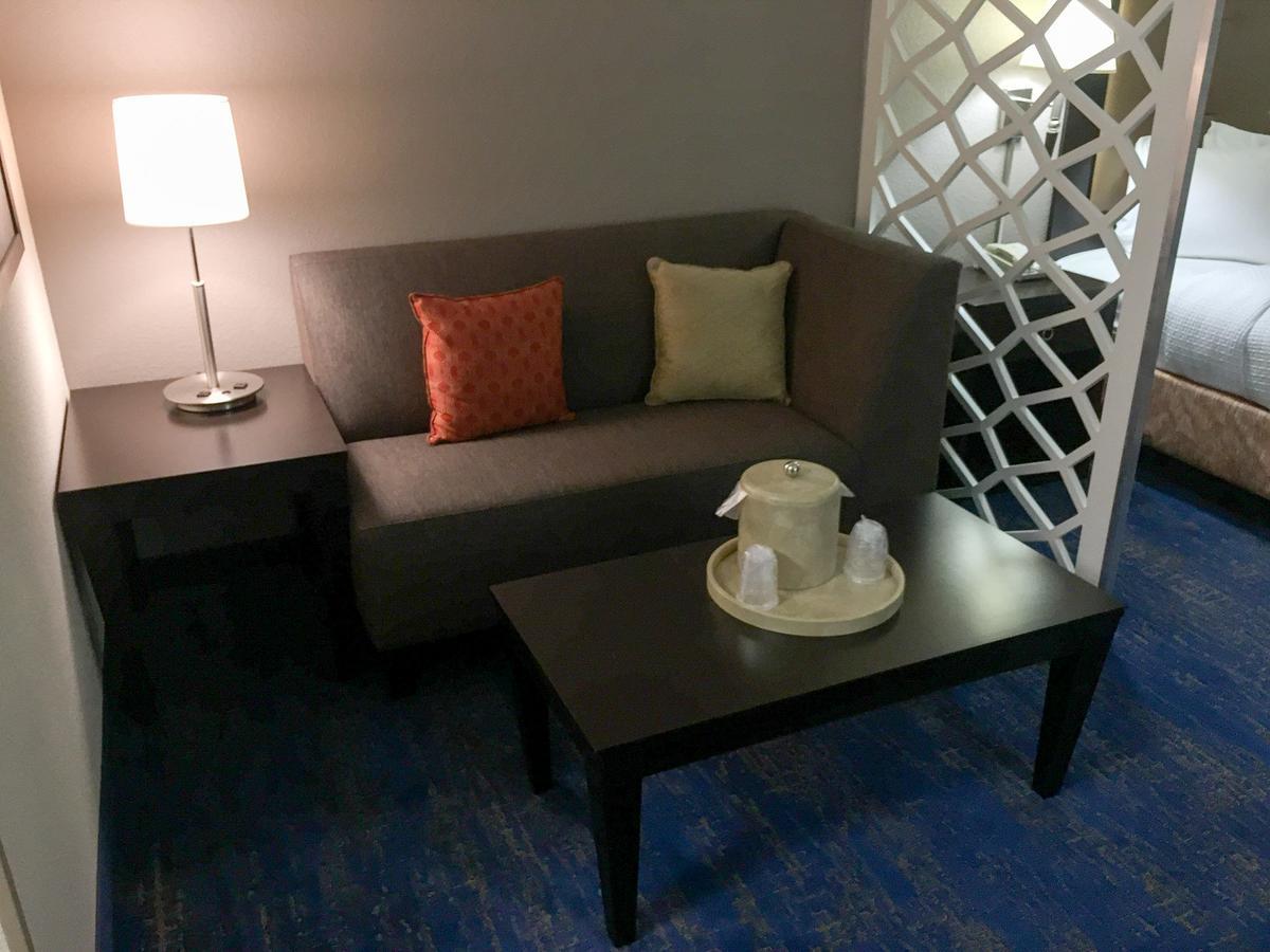Western Airport & Portland